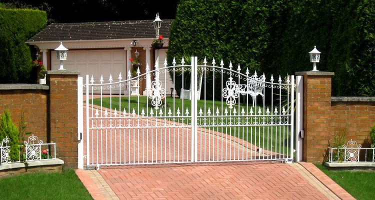 Sliding Driveway Gate Installation Torrance